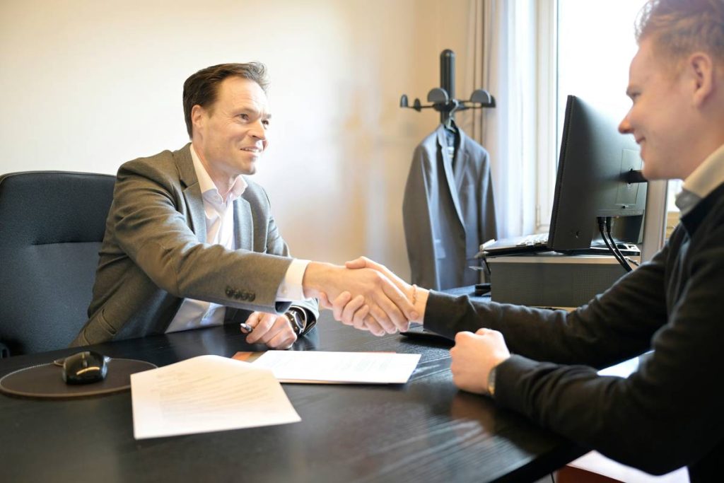 Email Etiquette for Professionals: The Unspoken Rules That Actually Win Trust